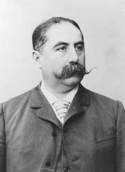Retrato de Paschal Grousset